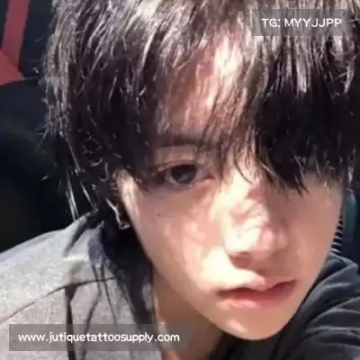 韦保易
